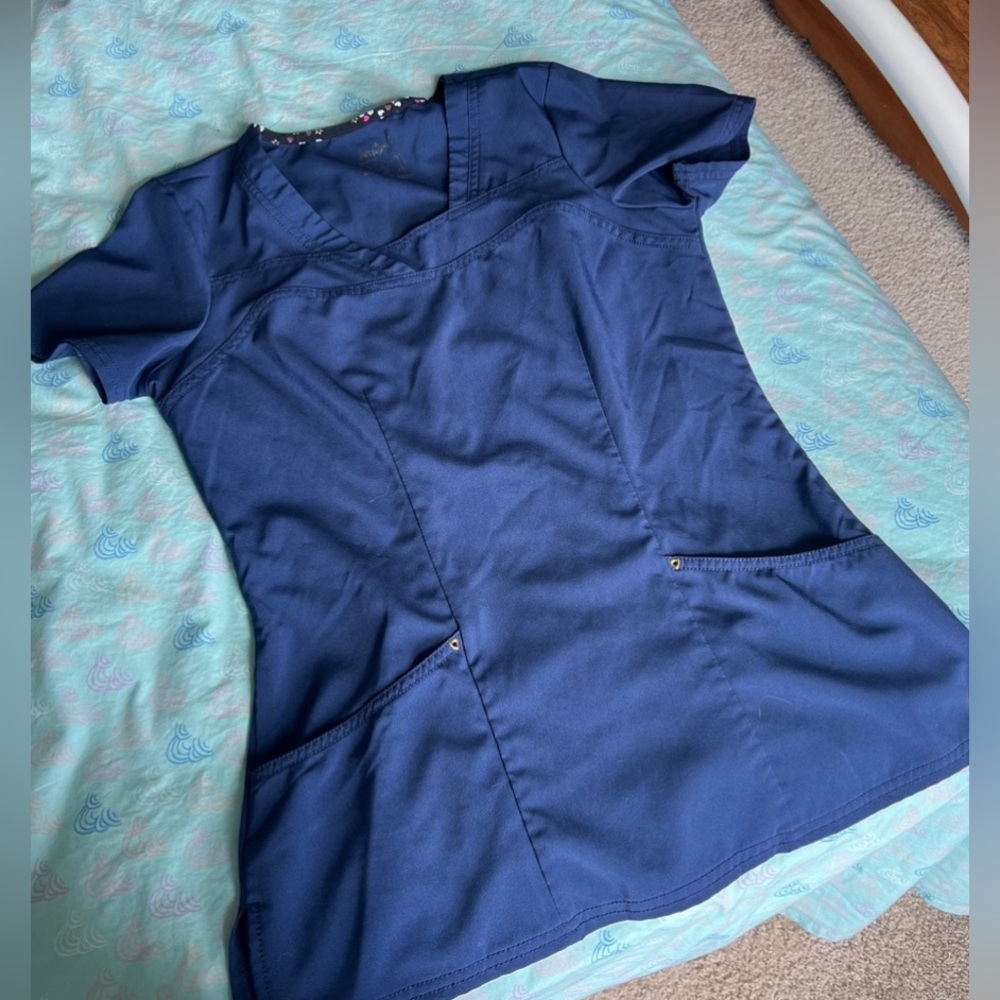 HEART SOUL SCRUB TOP SMALL NAVY BLUE